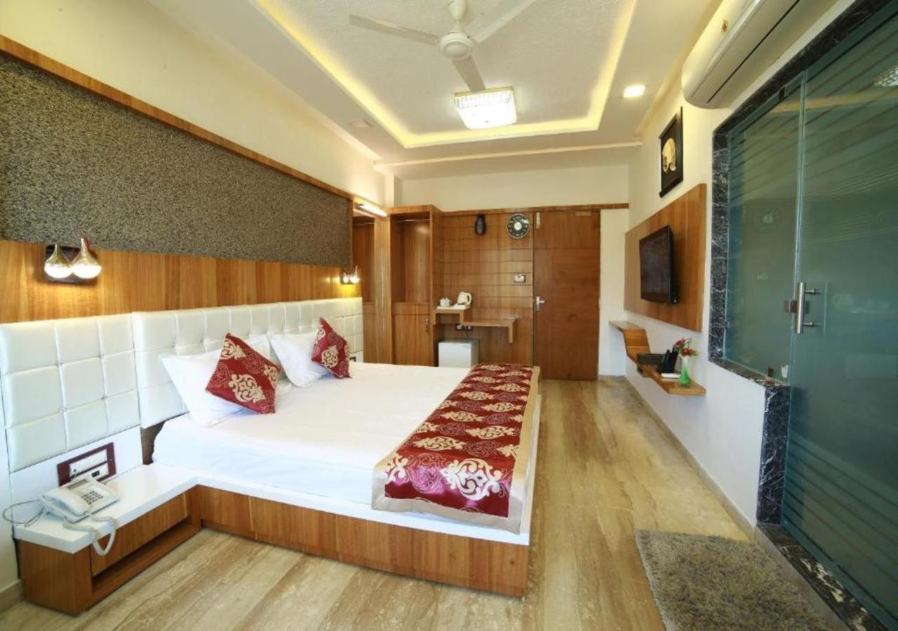 Hotel Sheratone Mount Abu Room photo