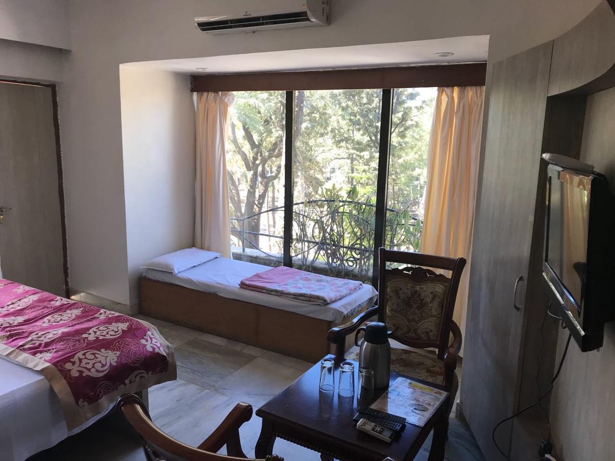 Hotel Sheratone Mount Abu Exterior photo