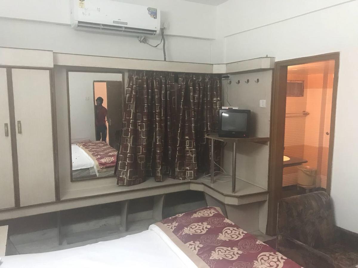 Hotel Sheratone Mount Abu Exterior photo
