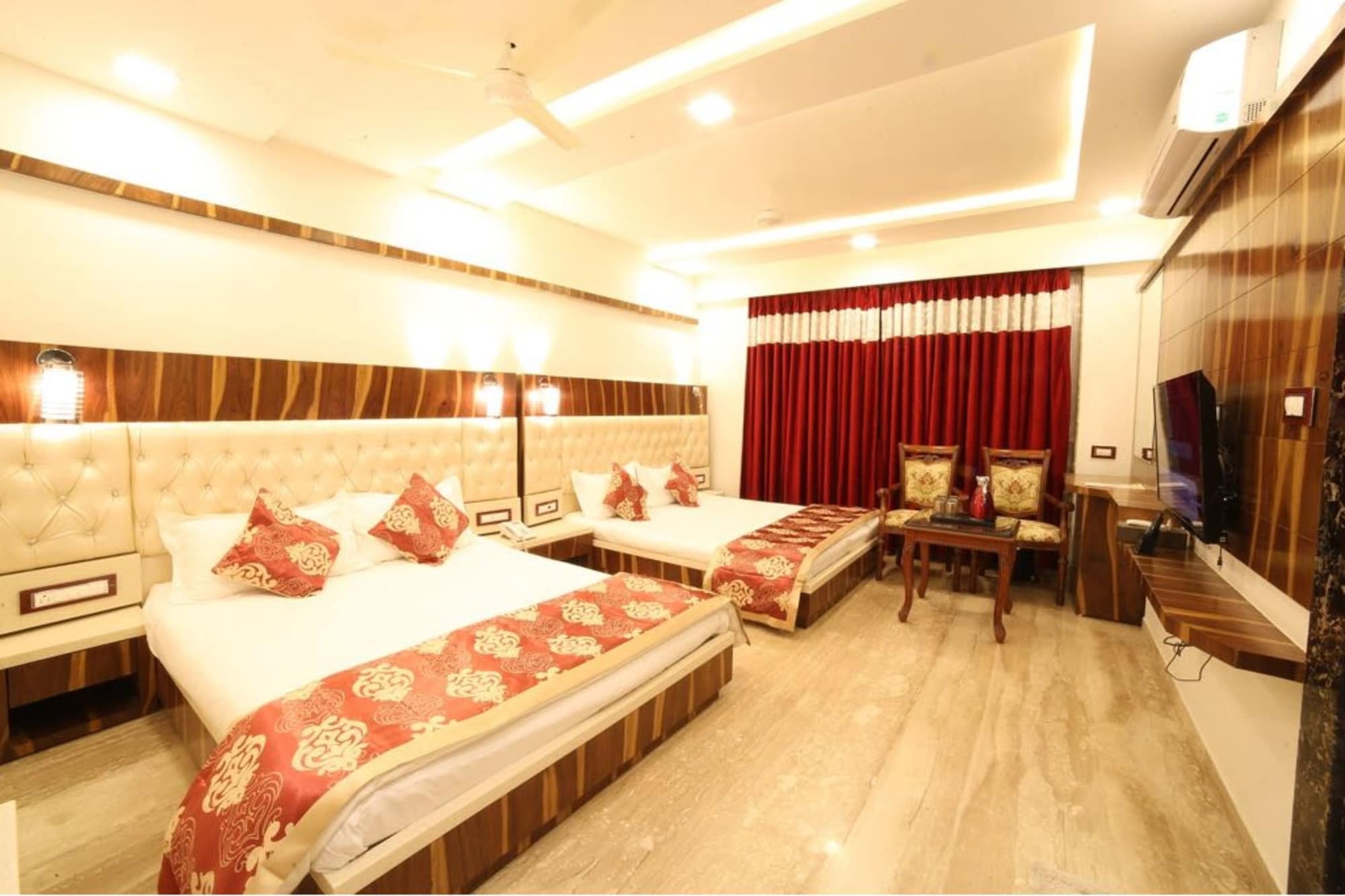 Hotel Sheratone Mount Abu Exterior photo